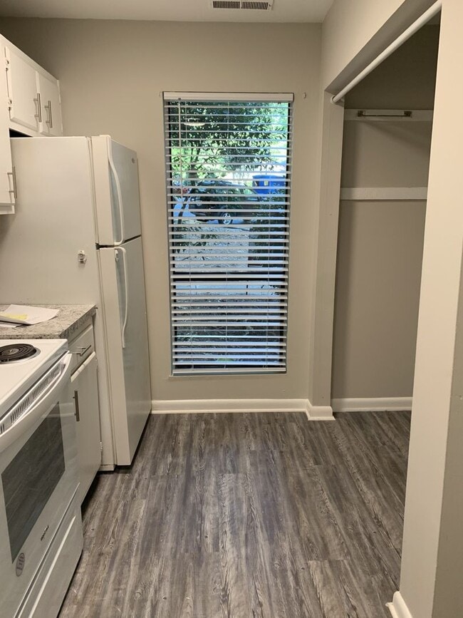 Photo - 2 BR/1.5 BA West Lake Townhome Near Dolley Madison