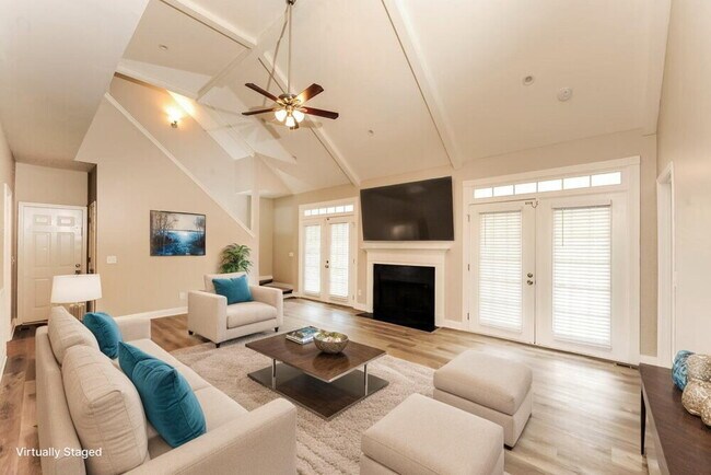 Photo - 240 Hardwood Ct