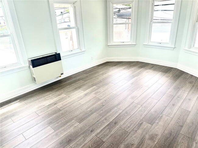 Photo - 804 Main St Unidad 2nd