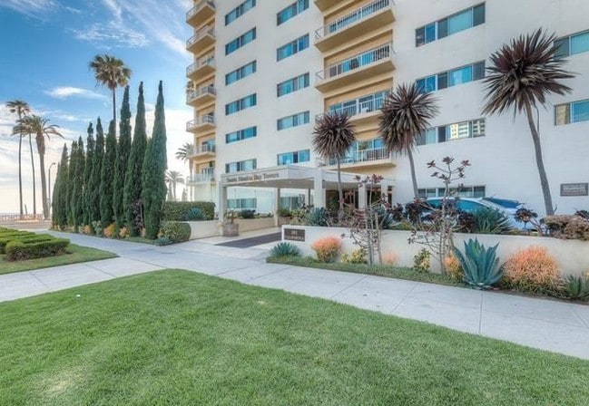 Building Photo - 101 California Ave Unit 202