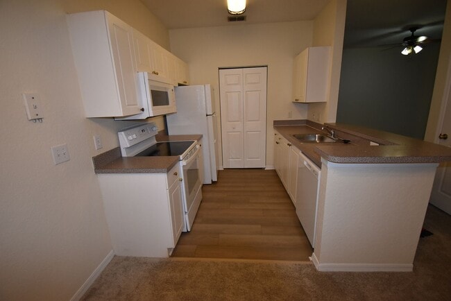 850 Grand Regency Pointe Unit 100