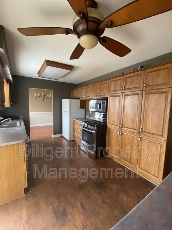 Photo - 1103 Huntington Cir