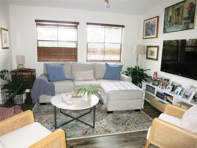 Photo - 15060 SW 103rd Terrace Unidad 6203