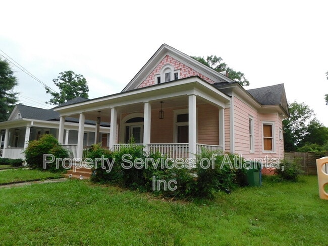 Photo - 675 Grady Pl SW