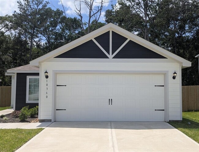 Building Photo - 10360 Sweetwater Creek Dr Rental