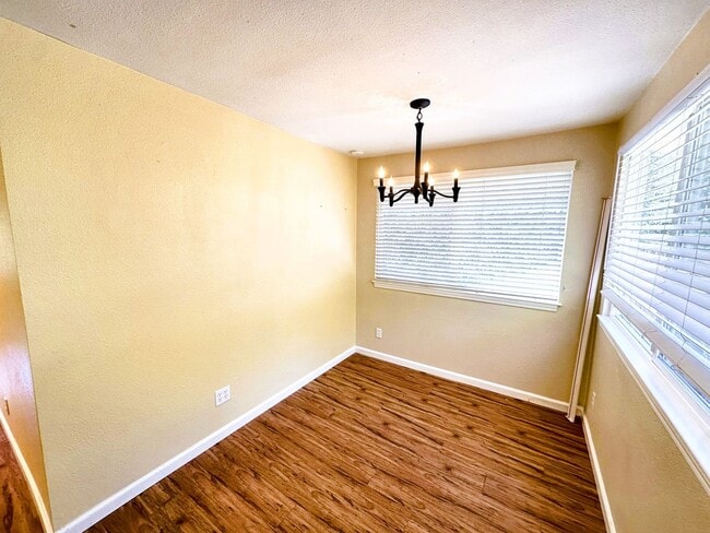 Photo - 17353 Park Ave Unit 17351