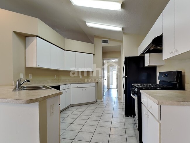 Photo - 29643 Morwen Pl