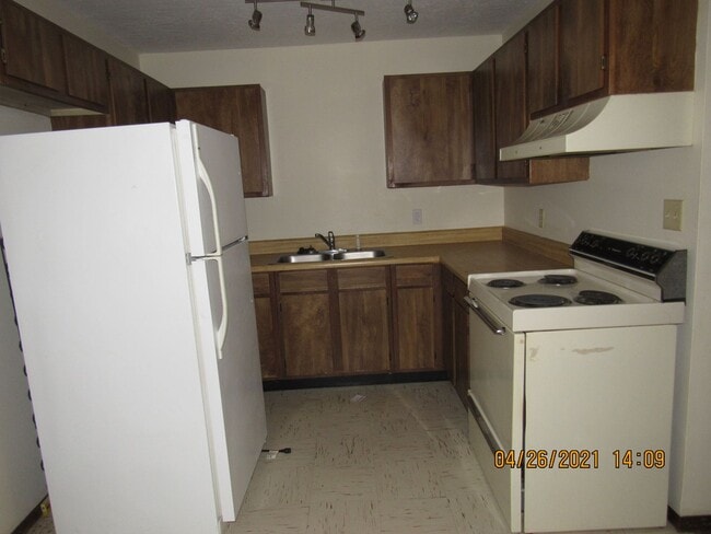 Photo - Great Condo located on the Westside of Law...