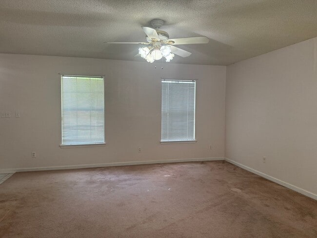 Photo - Two Bedroom Cutie