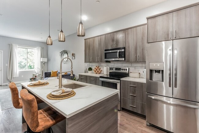 Building Photo - 2110 N 7th St