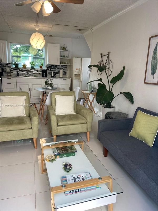 Photo - 1678 SW 11th St