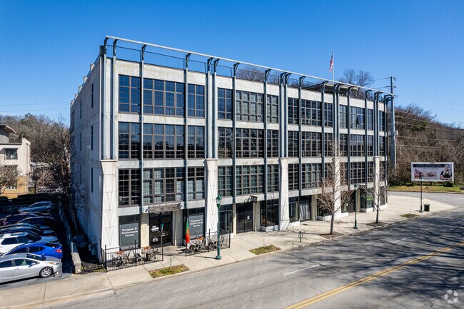 Photo - The Four Seventeen At Frazier