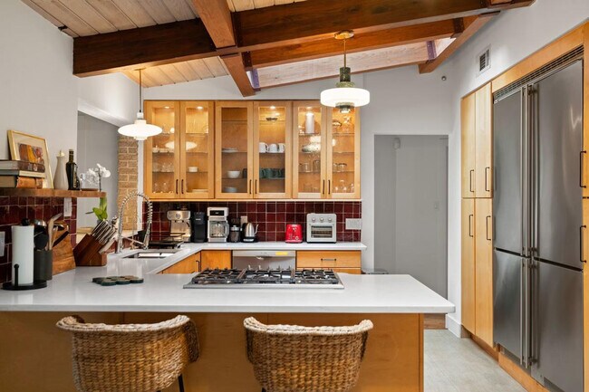 Photo - 2720 N Fillmore St Unidad ID1353333P