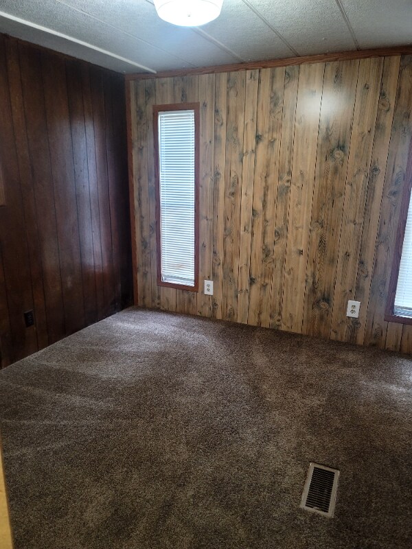 Photo - 413 Miller St