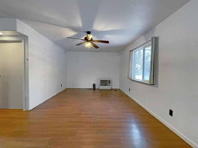 Photo - 2239 Independence Cir E