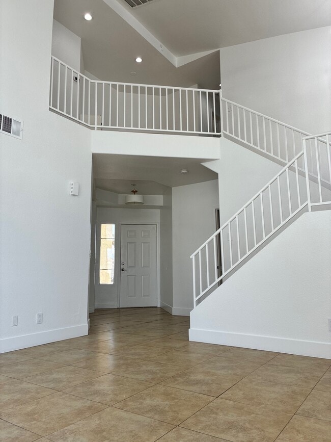 Photo - 5969 Woodfield Dr