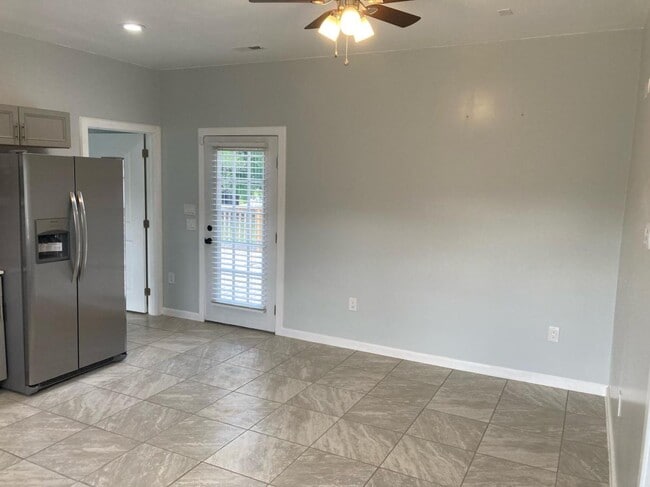 Photo - 802 Linwood Rd Unit 802 Linwood Rd