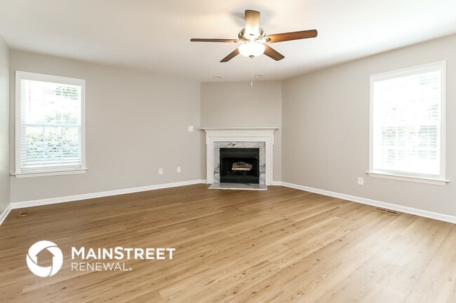 Photo - 113 Nightshade Ln