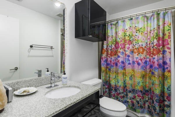 Building Photo - 102 Quitman St