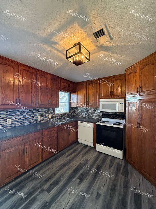 Photo - 11312 W 67th Terrace