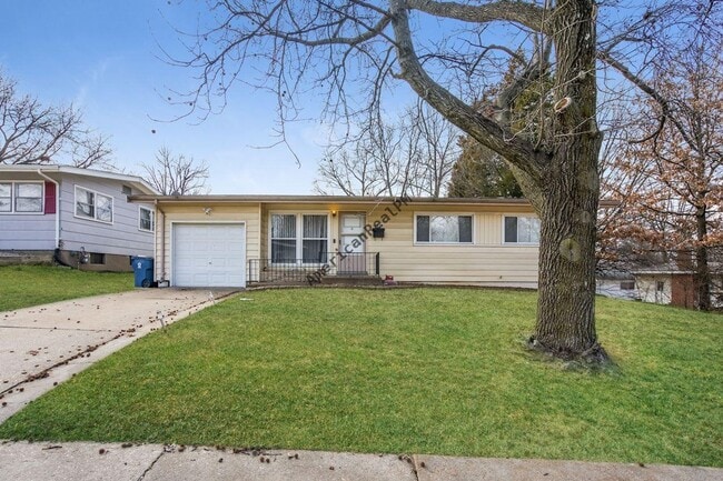 Photo - Charming & Comfortable Home in North County St. Louis