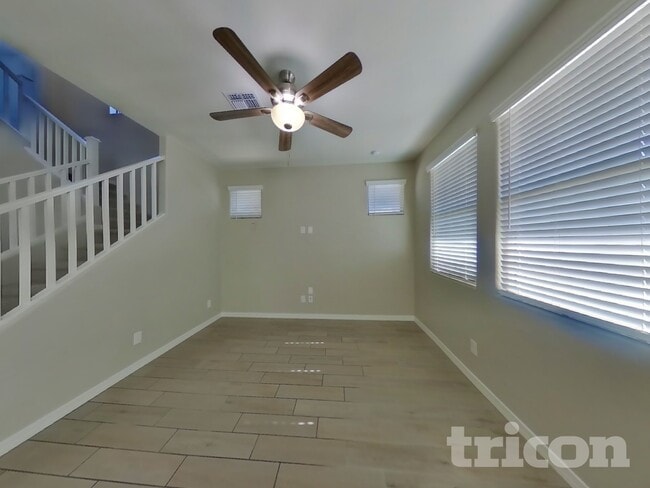 Photo - 5830 W Wood St