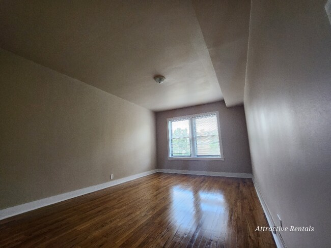 Photo - 55 E Marquette Rd Unidad 3