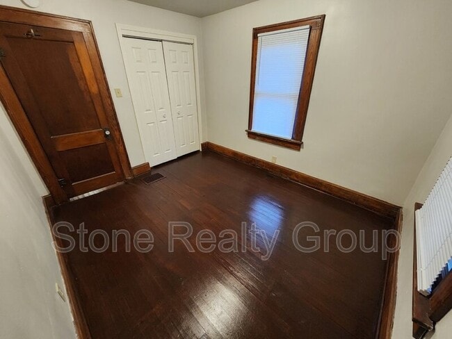 Photo - 1700 Blaine Ave