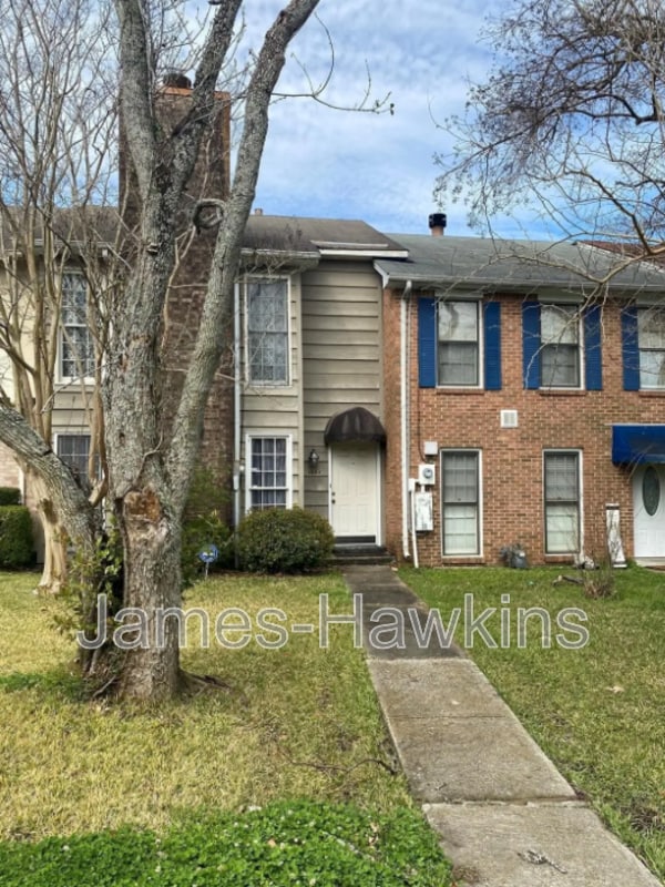 Photo - 1606 Cobblestone Ct House