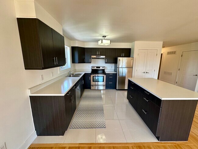 Photo - 279 Glynn Av Unit #1