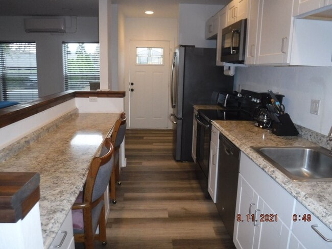 Photo - Great studio in Phoenix OR