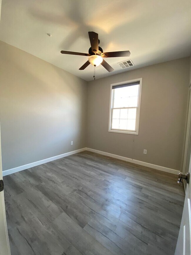 Photo - Resort-Style Living in Gilbert – 3 Bed Townhome Near SanTan Village