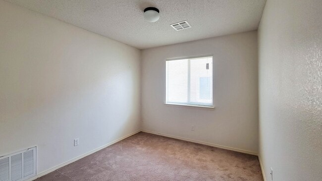 Photo - Great Location!