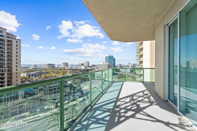 Building Photo - 1431 Riverplace Blvd Unit 1201 Rental