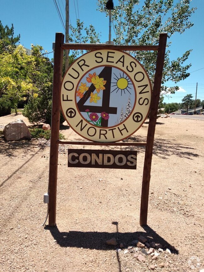 Building Photo - Beautiful 3 bed / 2 bath Seasons Condo Ava...