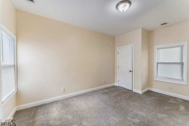 Photo - 473 Flagg St