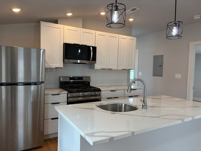 Photo - 254 Salem St Unit 2