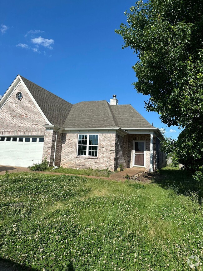 Building Photo - 2732 Breezy Ridge Trail Rental