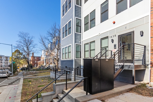 Photo - 1638 K St NE Unit 202