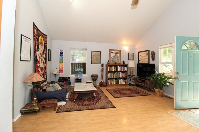 Photo - 1035 S Washington Ave