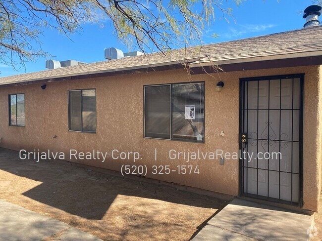 Building Photo - 1420 E 16th St Unit 1422 Rental