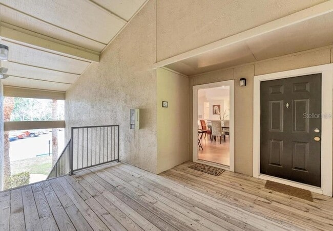 Building Photo - 4017 Crockers Lake Blvd Unit 21