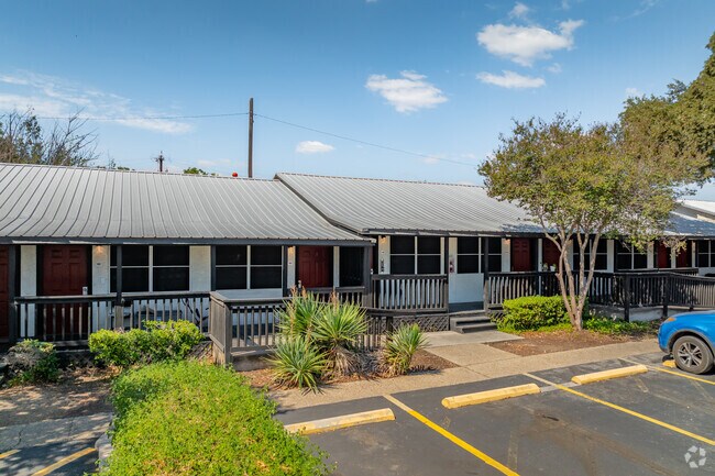 Unit Exterior - Salado Creek Villas Apartments