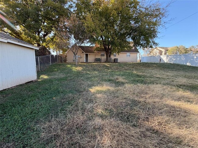 Photo - 714 N 5th St