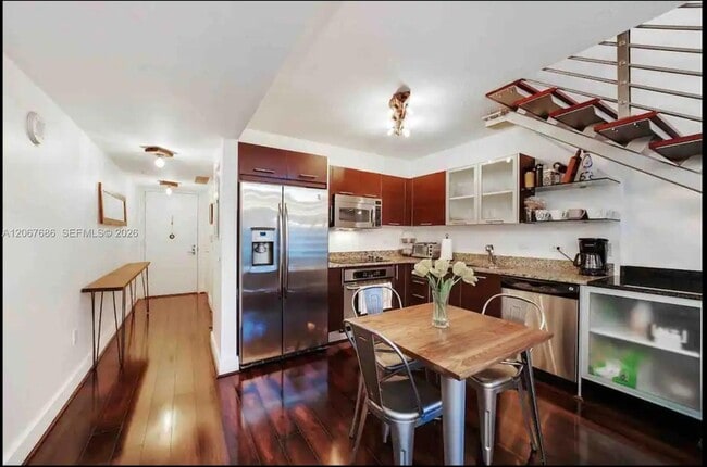 Photo - 41 SE 5th St Unit 704