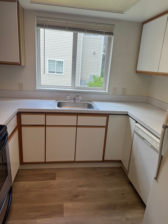 Photo - 1014 37th St SE