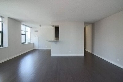59 W Huron St Unit 7