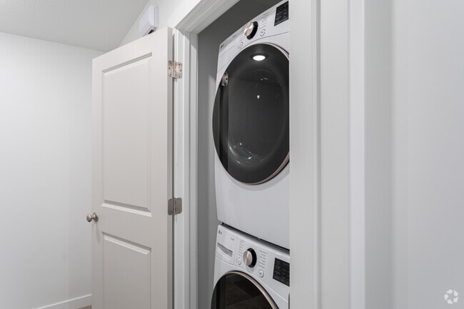 3BR, 2.5BA - 1,332SF - Laundry