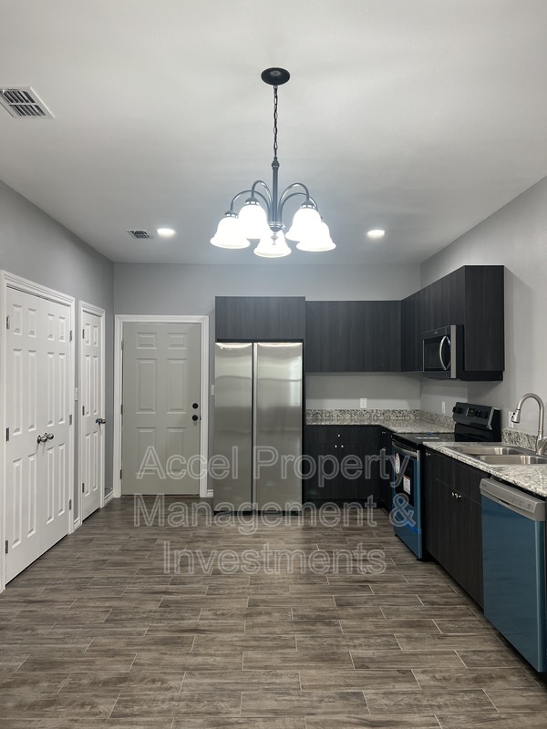 Photo - 5909 Puffin Ave Unidad #1 Rental