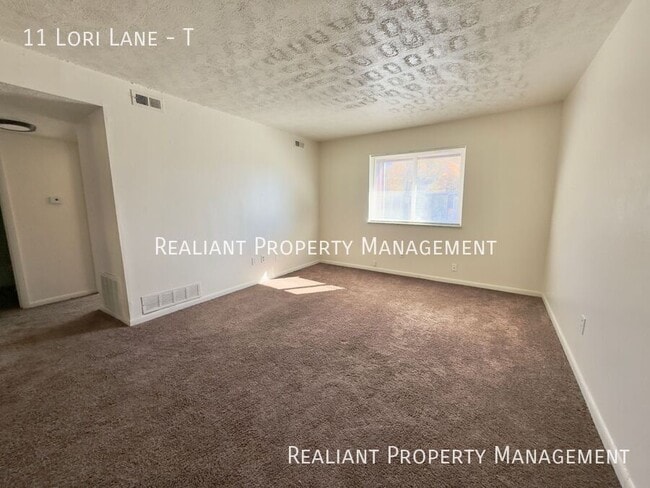 Photo - 11 Lori Ln Unit T